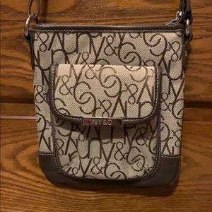 NY&Co zippered crossbody purse
